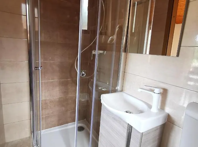 アパート Koin メドゥリン